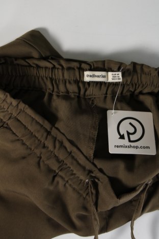 Damenhose Stradivarius, Größe M, Farbe Grün, Preis 10,99 €