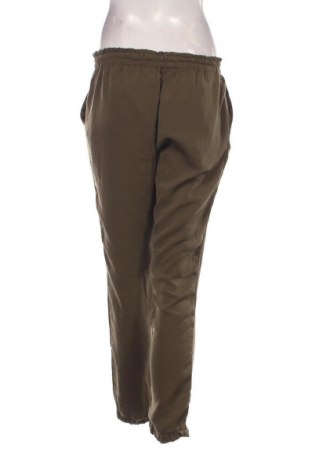 Damenhose Stradivarius, Größe M, Farbe Grün, Preis 10,99 €