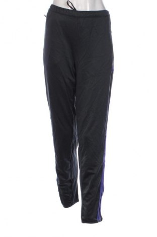 Damen Sporthose Adidas, Größe XL, Farbe Grau, Preis 28,99 €