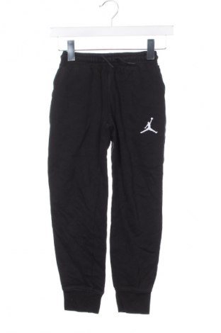 Παιδική κάτω φόρμα Air Jordan Nike, Μέγεθος 7-8y/ 128-134 εκ., Χρώμα Μαύρο, Τιμή 17,99 €