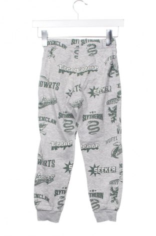 Kinder Sporthose H&M, Größe 5-6y/ 116-122 cm, Farbe Mehrfarbig, Preis € 15,99