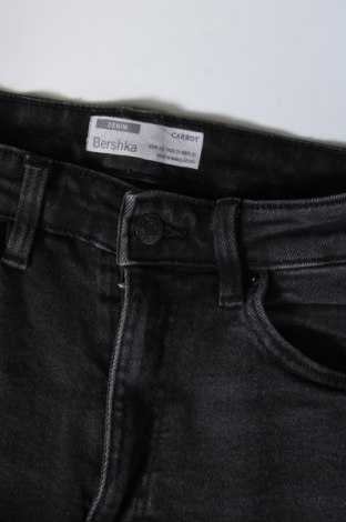 Blugi de bărbați Bershka, Mărime XS, Culoare Negru, Preț 99,49 Lei