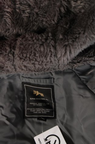 Pánska bunda  Alpha Industries, Veľkosť S, Farba Sivá, Cena  59,34 €