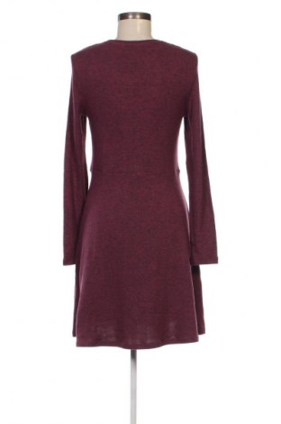 Kleid, Größe M, Farbe Lila, Preis € 14,83