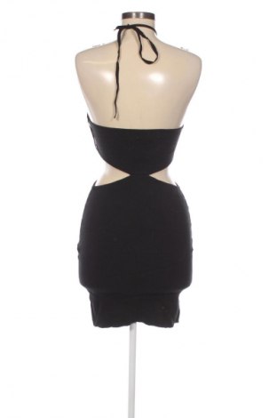 Rochie Bershka, Mărime M, Culoare Negru, Preț 95,99 Lei