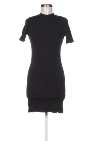 Rochie Bershka, Mărime L, Culoare Negru, Preț 41,99 Lei