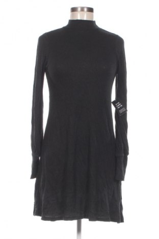 Kleid Express, Größe S, Farbe Schwarz, Preis 75,49 €