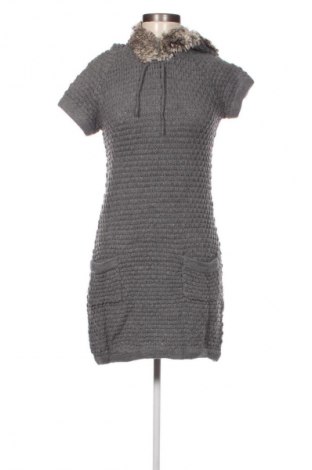 Kleid ONLY, Größe M, Farbe Grau, Preis 18,99 €