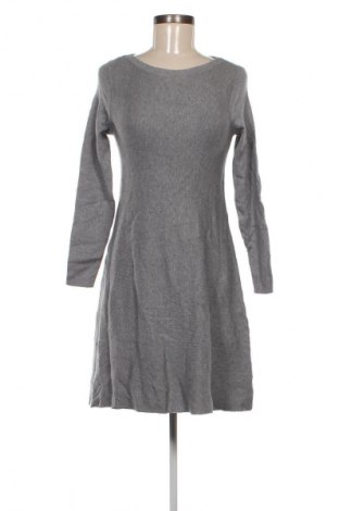 Kleid Vero Moda, Größe XS, Farbe Grau, Preis 18,99 €