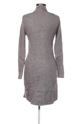 Kleid Yessica, Größe M, Farbe Grau, Preis € 20,49