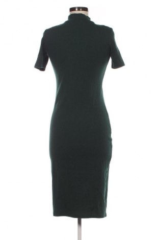 Kleid Zara, Größe M, Farbe Grün, Preis 17,38 €