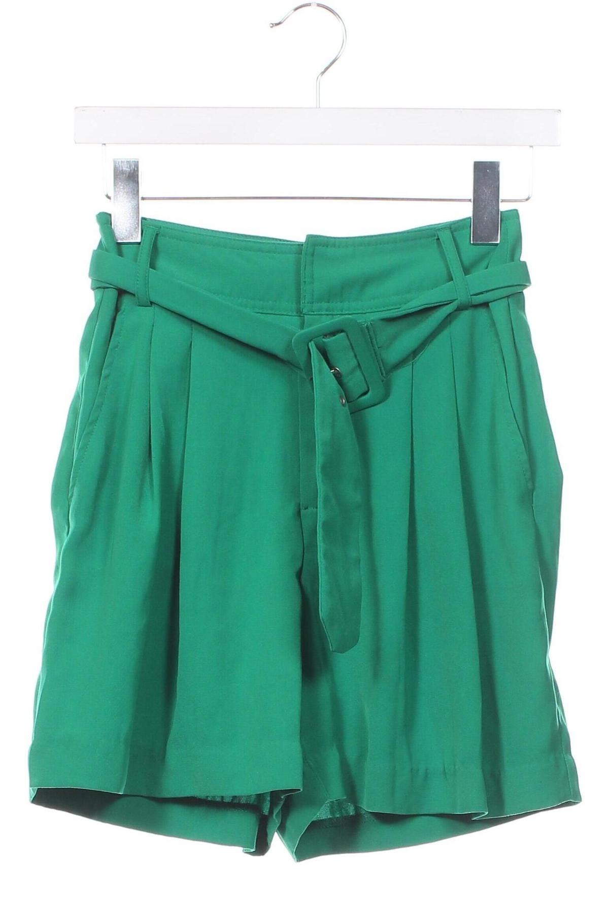 Pantaloni scurți de femei Stradivarius, Mărime XS, Culoare Verde, Preț 36,99 Lei