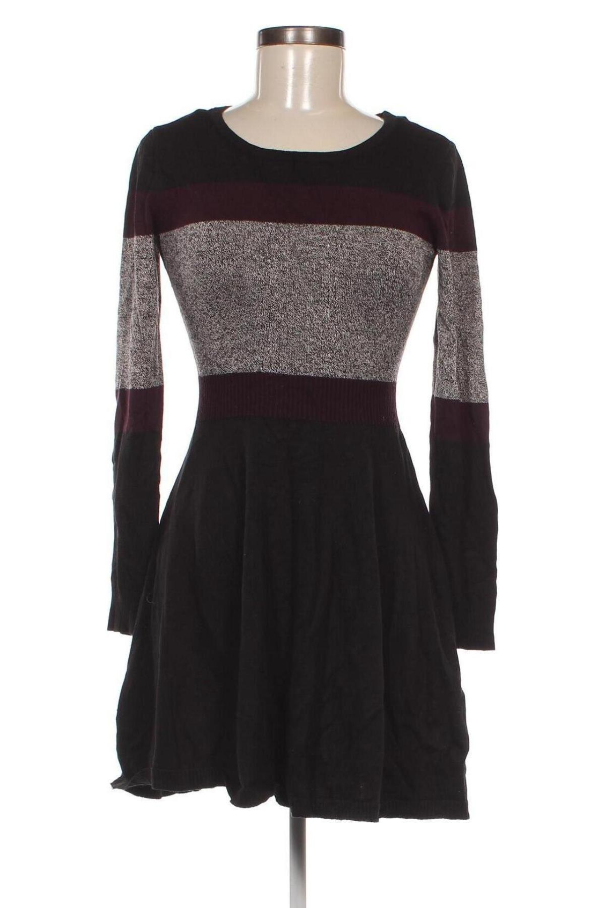 Kleid By & By, Größe M, Farbe Schwarz, Preis 20,49 €