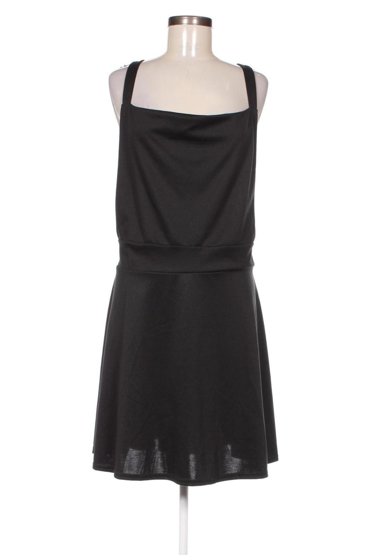 Latzkleid Boohoo, Größe XL, Farbe Schwarz, Preis € 15,00