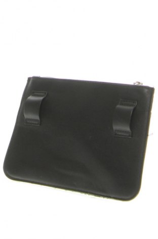 Ľadvinka  Stradivarius, Farba Čierna, Cena  10,95 €