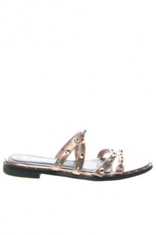 Papucs Bestelle, Méret 39, Szín Arany
, Ár 10 166 Ft