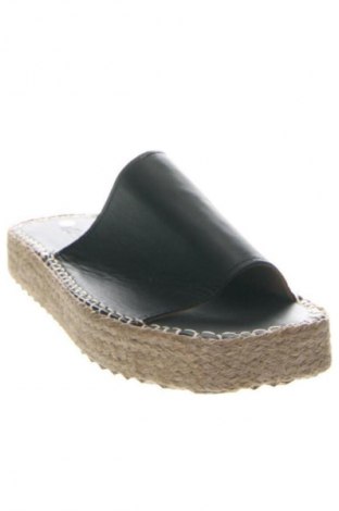 Papuče RunnerBoss, Veľkosť 38, Farba Čierna, Cena  29,95 €