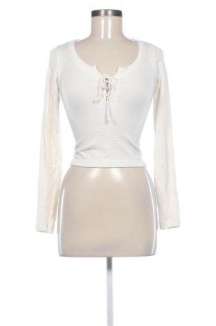 Дамска блуза BDG, Размер XS, Цвят Екрю, Цена 56,99 лв.