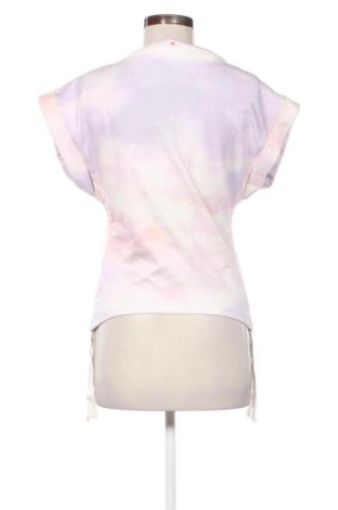 Дамска блуза BOSS, Размер M, Цвят Многоцветен, Цена 219,99 лв.