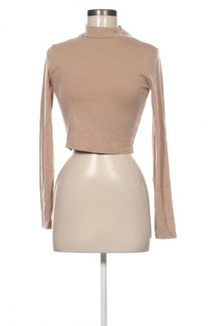 Дамска блуза Bershka, Размер L, Цвят Бежов, Цена 19,04 лв.