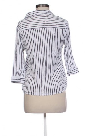 Дамска блуза Bershka, Размер XS, Цвят Многоцветен, Цена 19,00 лв.