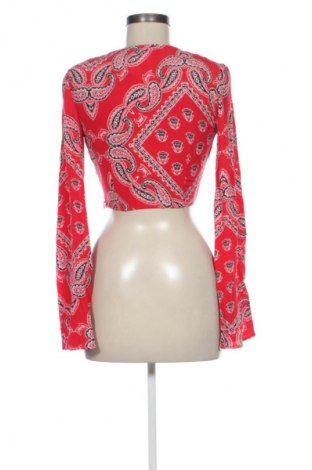 Γυναικεία μπλούζα Bershka, Μέγεθος S, Χρώμα Πολύχρωμο, Τιμή 9,72 €