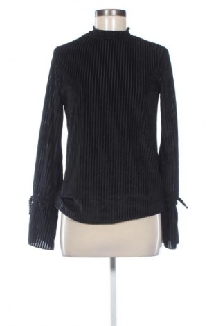 Дамска блуза Eksept, Размер S, Цвят Черен, Цена 11,99 лв.