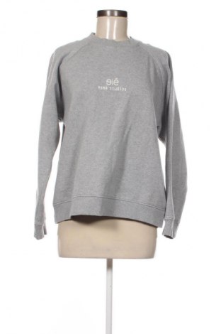 Дамска блуза Esme Studios, Размер L, Цвят Сив, Цена 128,25 лв.