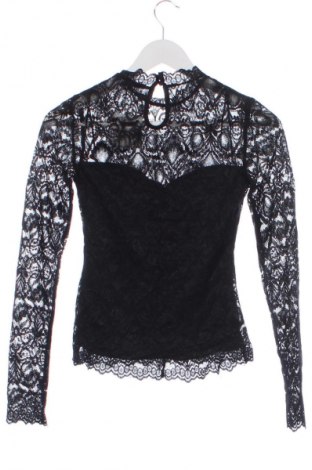Дамска блуза Guess, Размер XS, Цвят Черен, Цена 38,99 лв.