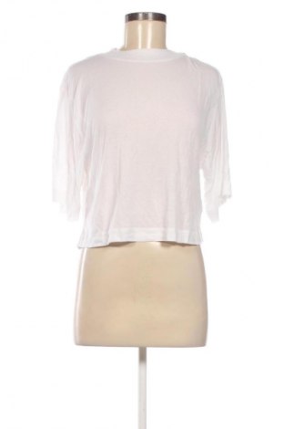 Дамска блуза Guess, Размер S, Цвят Бял, Цена 87,99 лв.