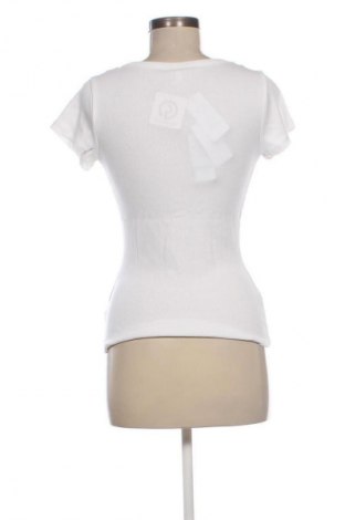 Damen Shirt Guess, Größe M, Farbe Weiß, Preis 71,99 €