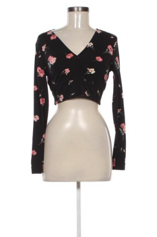 Γυναικεία μπλούζα H&M Divided, Μέγεθος M, Χρώμα Πολύχρωμο, Τιμή 8,99 €