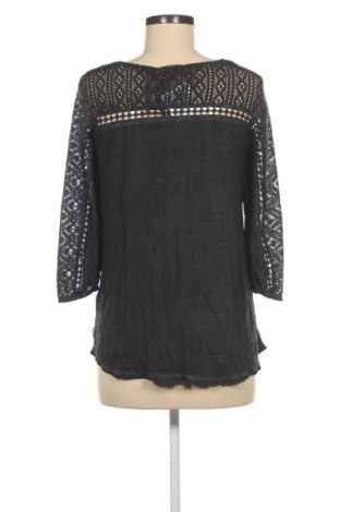 Damen Shirt Khujo, Größe S, Farbe Grau, Preis 50,99 €