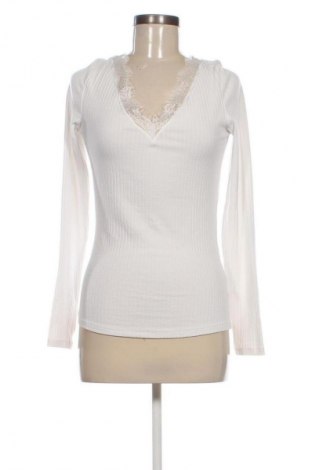 Bluzka damska NA-KD, Rozmiar M, Kolor Biały, Cena 78,16 zł