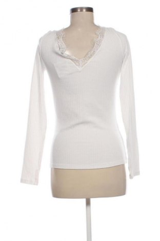 Bluzka damska NA-KD, Rozmiar M, Kolor Biały, Cena 78,16 zł