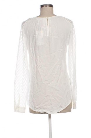 Дамска блуза Object, Размер M, Цвят Бял, Цена 77,99 лв.