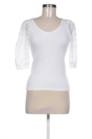 Дамска блуза Orsay, Размер XS, Цвят Бял, Цена 19,55 лв.