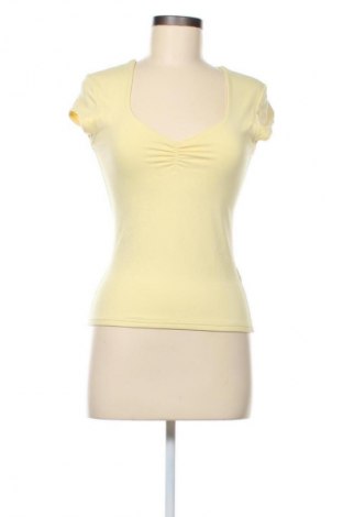 Γυναικεία μπλούζα Orsay, Μέγεθος XS, Χρώμα Κίτρινο, Τιμή 9,72 €