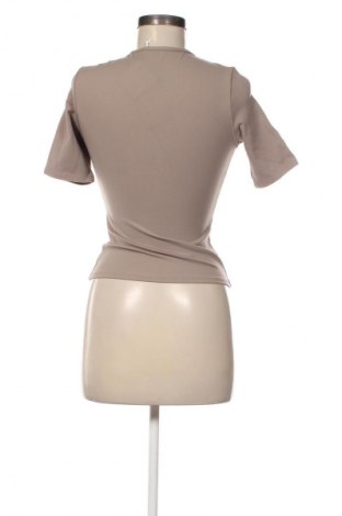 Damen Shirt Stronger, Größe S, Farbe Beige, Preis 61,99 €