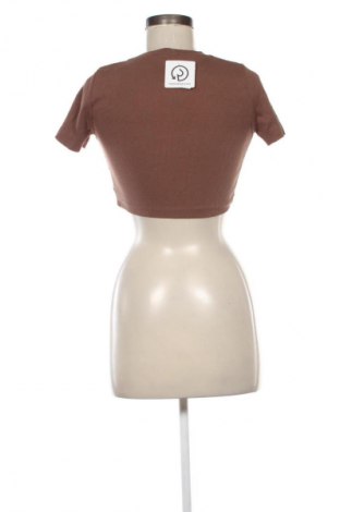 Дамска блуза Trendyol, Размер M, Цвят Кафяв, Цена 62,99 лв.