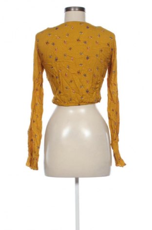 Дамска блуза Unbranded, Размер S, Цвят Многоцветен, Цена 19,00 лв.