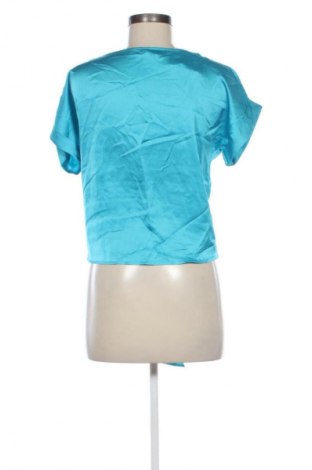 Дамска блуза Unbranded, Размер M, Цвят Син, Цена 19,00 лв.