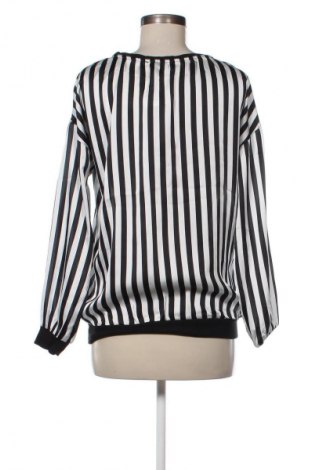 Γυναικεία μπλούζα Unbranded, Μέγεθος S, Χρώμα Πολύχρωμο, Τιμή 9,72 €