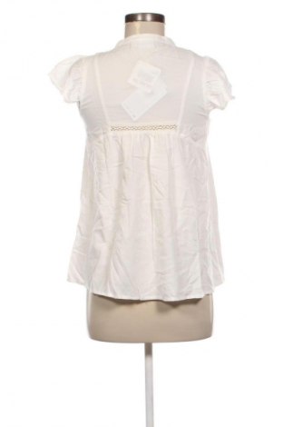 Damen Shirt VILA, Größe M, Farbe Weiß, Preis 30,99 €