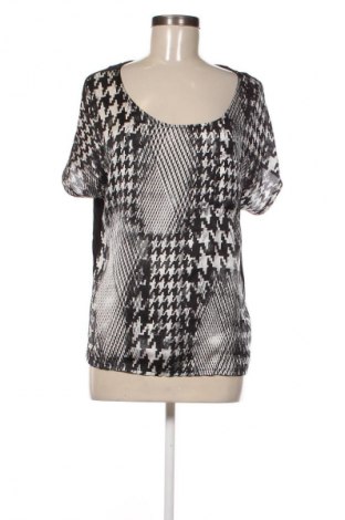 Γυναικεία μπλούζα Vero Moda, Μέγεθος S, Χρώμα Πολύχρωμο, Τιμή 10,00 €