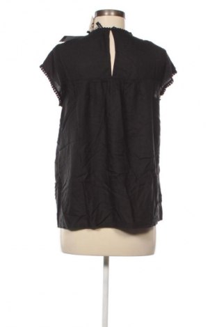 Дамска блуза Vero Moda, Размер XS, Цвят Черен, Цена 37,99 лв.