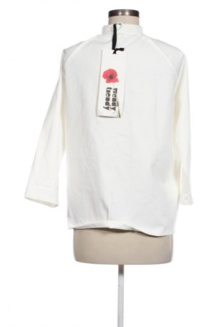 Női blúz Wendy Trendy, Méret M, Szín Fehér, Ár 15 399 Ft