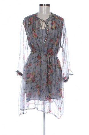 Рокля byTiMo, Размер L, Цвят Многоцветен, Цена 555,75 лв.