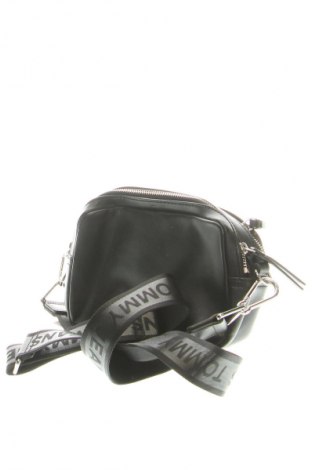 Дамска чанта Tommy Jeans, Цвят Черен, Цена 117,99 лв.