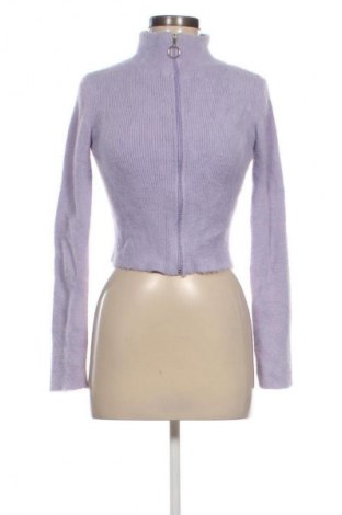 Damen Strickjacke Bershka, Größe M, Farbe Lila, Preis 15,00 €